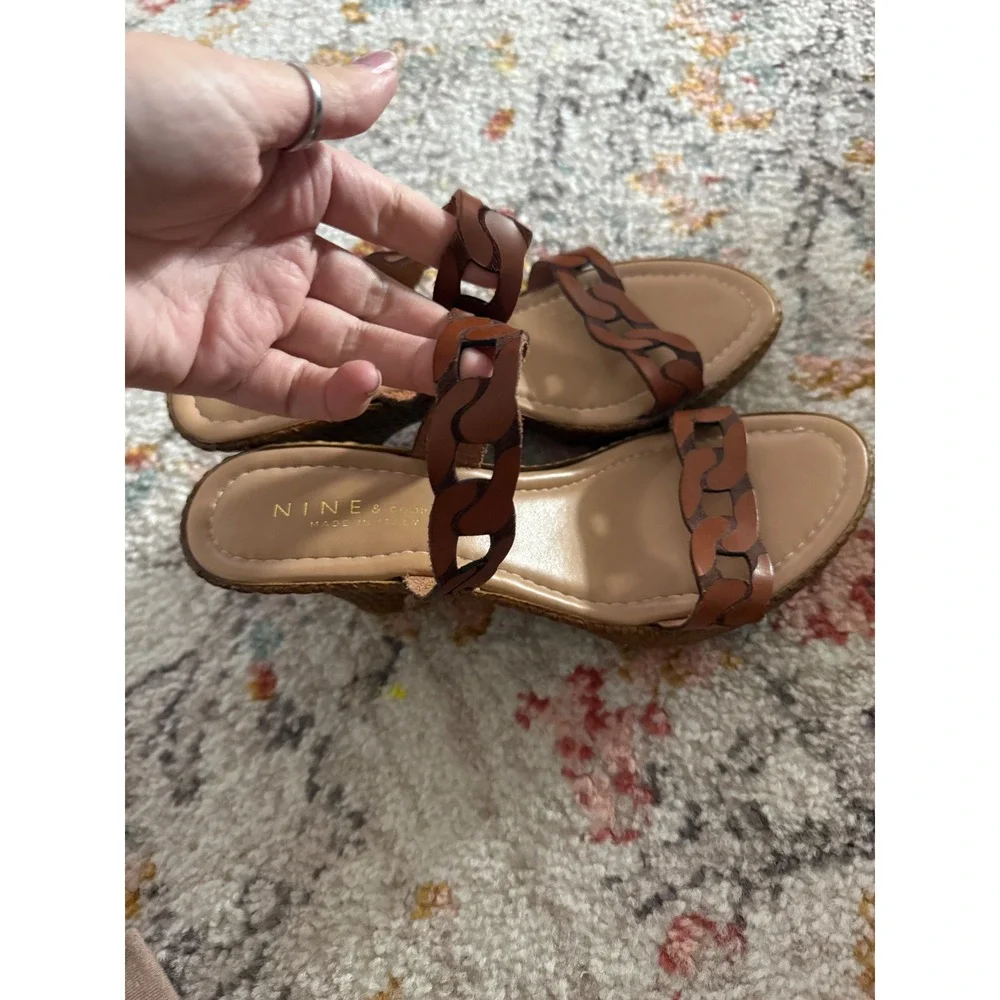 Nine & Company Cognac Brown Leather Chain Strap Wedge Sandals 8.5M